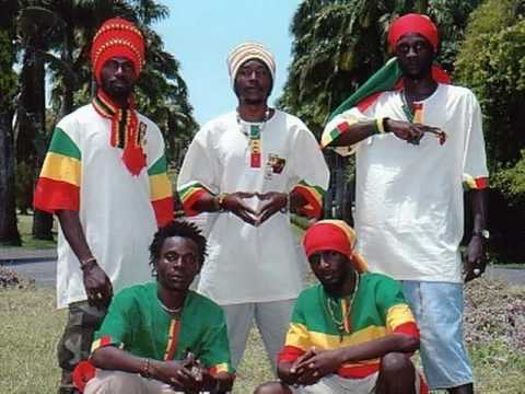 Daily Roots with the Creations