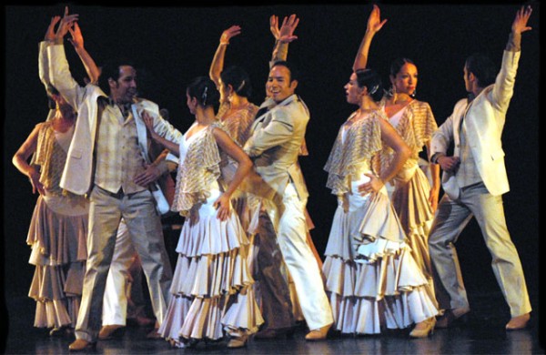 ensemble espanol white costumes