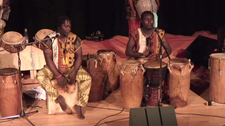 World Drumming Kakatsitsi Master Drummers from Ghana