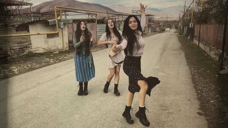 World Music Trio Mandili