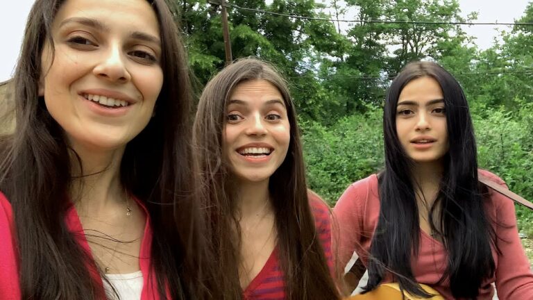 World Music Trio Mandili