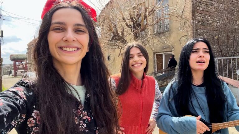 World Music Trio Mandili