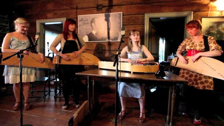 World Music with Kardemimmit